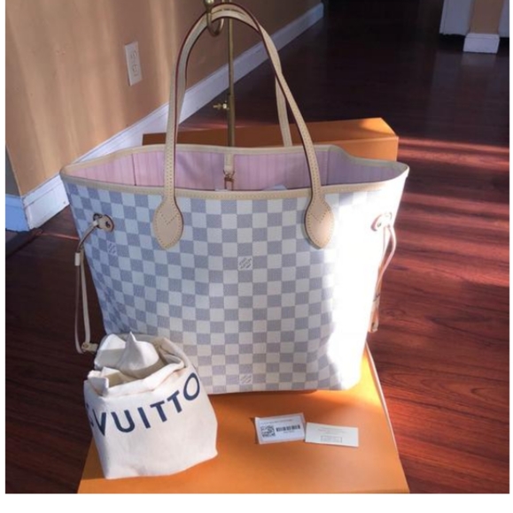 Louis Vuitton Handbags - Shoulder bag